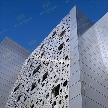 Painéil Bréifnithe Alúmanam: Úsáidí, Buntáistí, Agus Treoir Costais